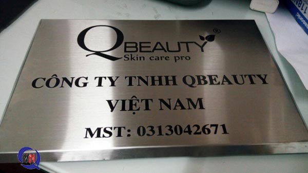 Biển inox - Quảng Cáo Hà Nội - Công Ty TNHH QVN Vina